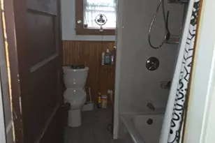 81 Lyndale St, Springfield, MA 01108 - Photo 13