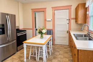 81 Lyndale St, Springfield, MA 01108 - Photo 9