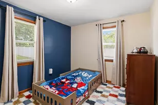 42 N Brook Rd, Springfield, MA 01119 - Photo 23
