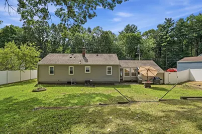 42 N Brook Rd, Springfield, MA 01119 - Photo 33