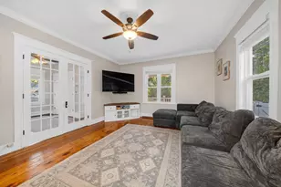 17 Nowell St, Saugus, MA 01906 - Photo 11