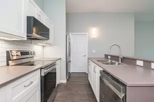 27 Bardwell St, South Hadley, MA 01075 - Photo 11