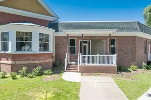 27 Bardwell St, South Hadley, MA 01075 - Photo 1