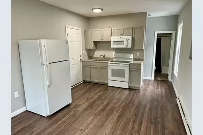 38 Emmons St #1R, Franklin, MA 02038 - Photo 5