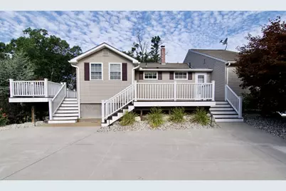39 Isaac Bradway Rd #Unit 2, Hampden, MA 01036 - Photo 3