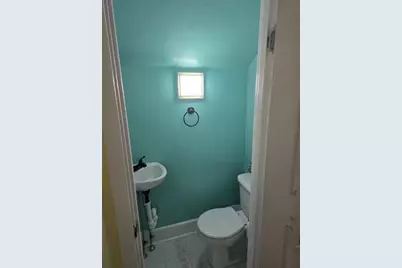22 South Street, North Adams, MA 01247 - Photo 5