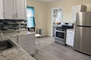 66 Whitman St, New Bedford, MA 02745 - Photo 9