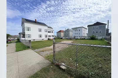 66 Whitman St, New Bedford, MA 02745 - Photo 5