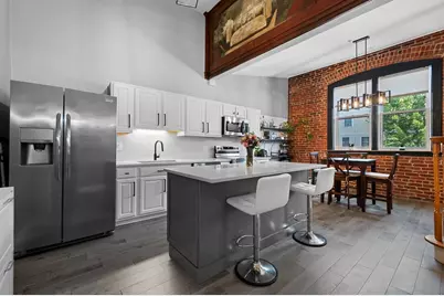 32 Providence St #8, Worcester, MA 01604 - Photo 1
