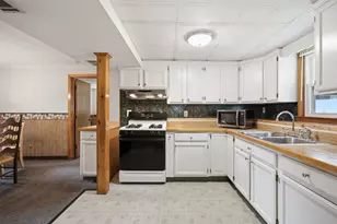 410 Crescent St, East Bridgewater, MA 02333 - Photo 11