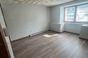 35 School St, Dracut, MA 01826 - Photo 9