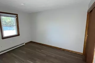 35 School St, Dracut, MA 01826 - Photo 17
