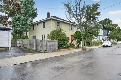 21 Sachem St, Lynn, MA 01902 - Photo 17