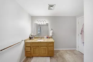 26 Vine St, Milford, MA 01757 - Photo 23