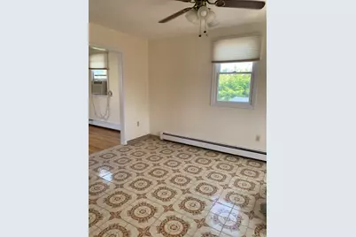 589 Riverside Ave #1, Medford, MA 02155 - Photo 3