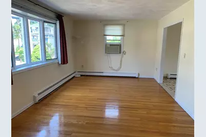 589 Riverside Ave #1, Medford, MA 02155 - Photo 5