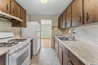 9 Lynnwood Ave, Swansea, MA 02777 - Photo 11