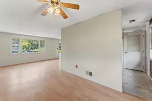 9 Lynnwood Ave, Swansea, MA 02777 - Photo 7