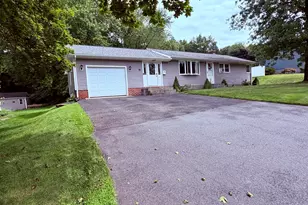 75 Longwood Dr, Chicopee, MA 01020 - Photo 1