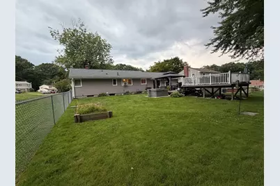 75 Longwood Dr, Chicopee, MA 01020 - Photo 31