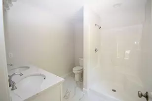 2 Clarendon Cir, Holbrook, MA 02343 - Photo 15