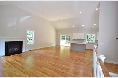 2 Clarendon Circle #Lot 7, Holbrook, MA 02343 - Photo 9