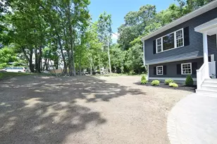 2 Clarendon Cir, Holbrook, MA 02343 - Photo 23