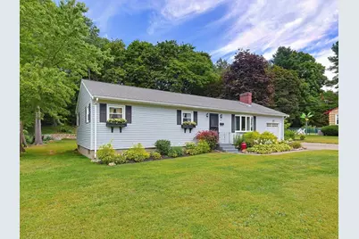 4 Willow St, Franklin, MA 02038 - Photo 3