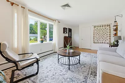 4 Willow St, Franklin, MA 02038 - Photo 5