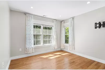 30 Valmor St, Worcester, MA 01604 - Photo 23