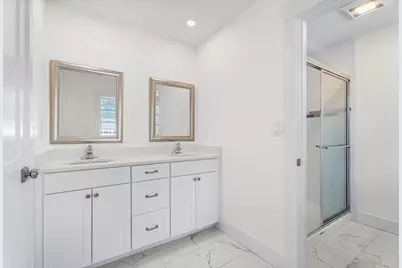 32 Valmor St, Worcester, MA 01604 - Photo 27
