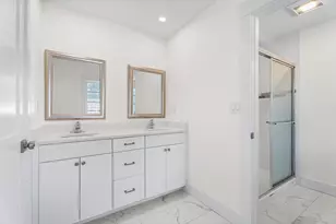 32 Valmor St, Worcester, MA 01604 - Photo 27