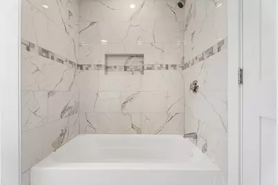 32 Valmor St, Worcester, MA 01604 - Photo 21