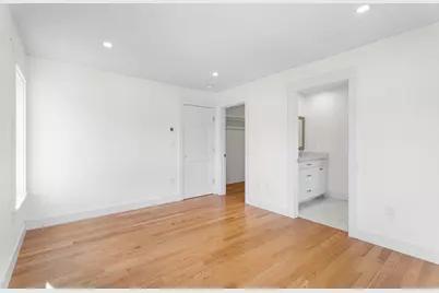 32 Valmor St, Worcester, MA 01604 - Photo 23