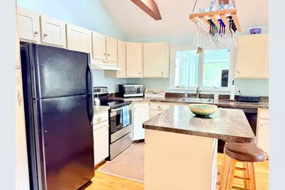 220 North Main St, Yarmouth, MA 02664 - Photo 9