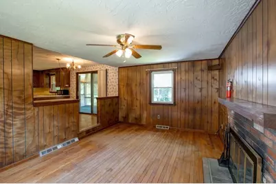 67 Ivy Ln, Northbridge, MA 01588 - Photo 9