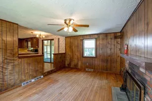 67 Ivy Ln, Northbridge, MA 01588 - Photo 9