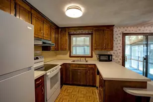 67 Ivy Ln, Northbridge, MA 01588 - Photo 3