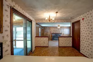 67 Ivy Ln, Northbridge, MA 01588 - Photo 5