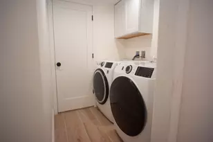 491 E 6th St, Boston, MA 02127 - Photo 17