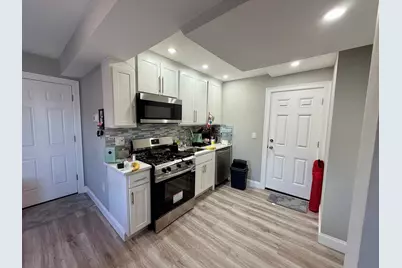 103 Felton St #2, Waltham, MA 02453 - Photo 5