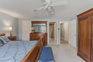 402 Ridgefield Cir, Clinton, MA 01510 - Photo 25