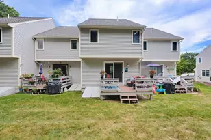 822 Maple Brook Rd, Bellingham, MA 02019 - Photo 33