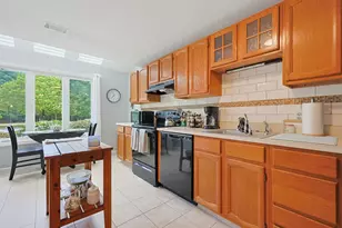 822 Maple Brook Rd, Bellingham, MA 02019 - Photo 5