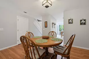 822 Maple Brook Rd, Bellingham, MA 02019 - Photo 9