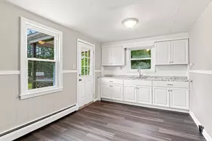 98 Kenberma Rd, Worcester, MA 01604 - Photo 17