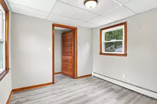 98 Kenberma Rd, Worcester, MA 01604 - Photo 7