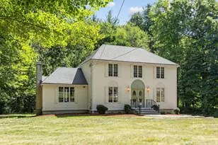 10 Zeus Dr, Chelmsford, MA 01824 - Photo 1