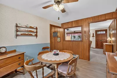 1025 Cherokee St, New Bedford, MA 02745 - Photo 9