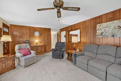 1025 Cherokee St, New Bedford, MA 02745 - Photo 5